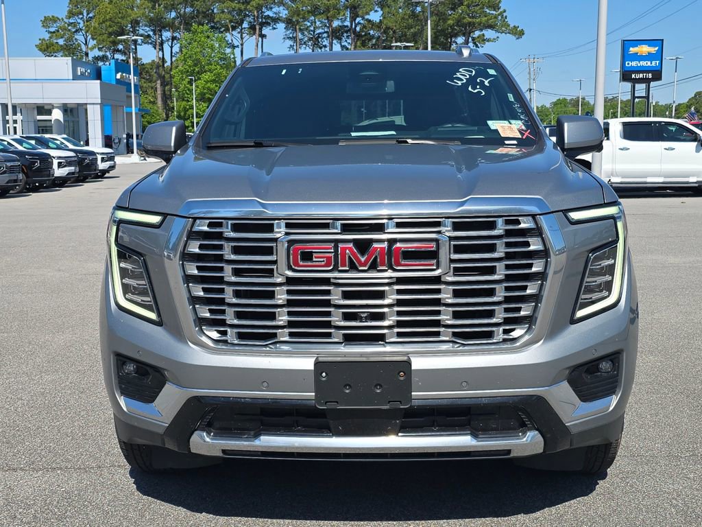 Used 2025 GMC Yukon Denali AWD/4WD image 8