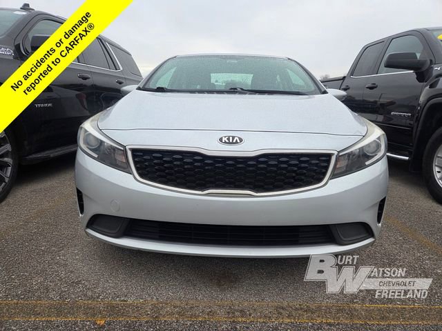 Used 2017 Kia Forte LX image 3