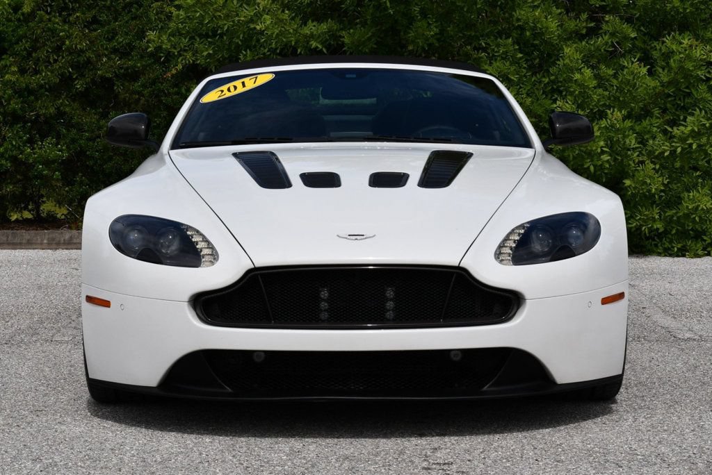 Used 2017 Aston Martin V12 Vantage S RWD image 9