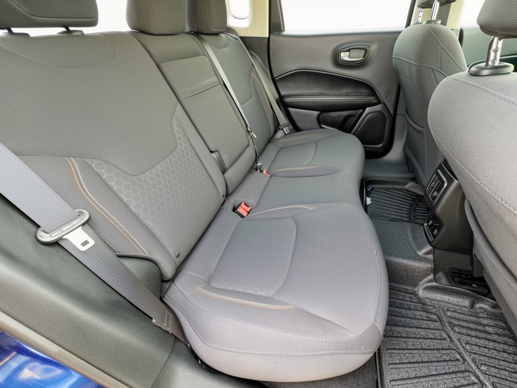 Used 2019 Jeep Compass Sport FWD image 29