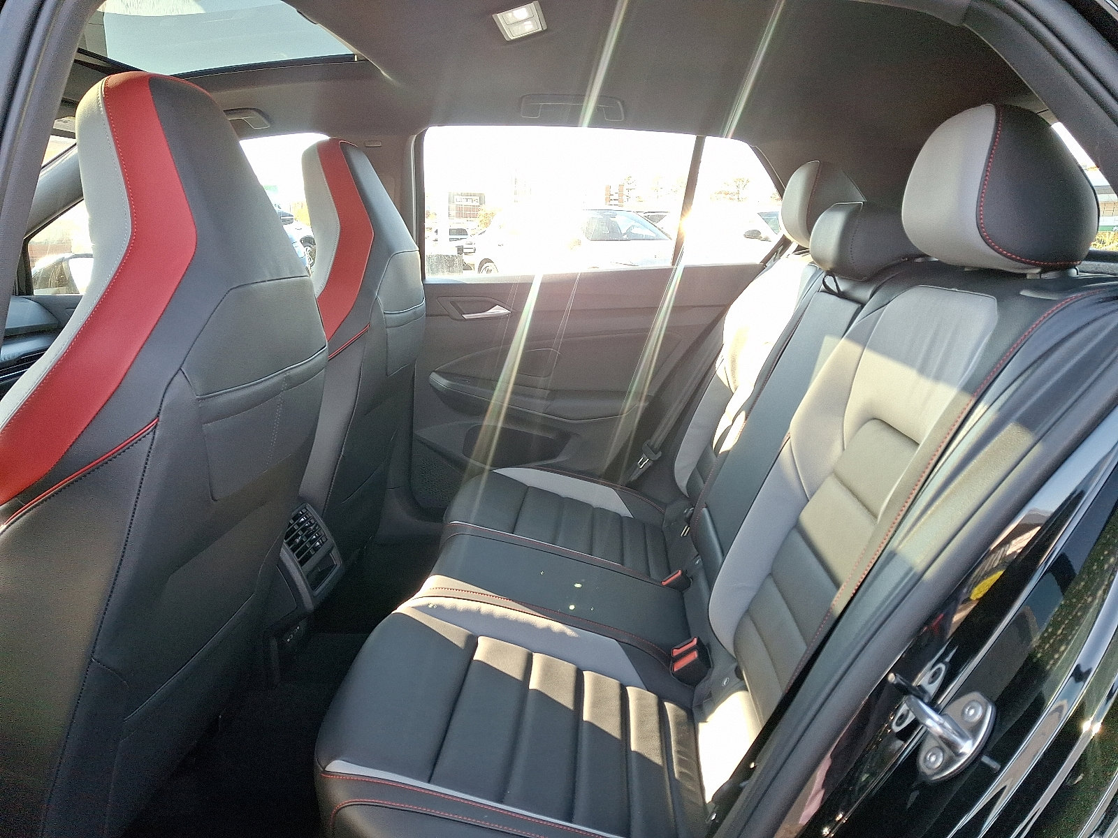 New 2026 Volkswagen GTI SE image 6