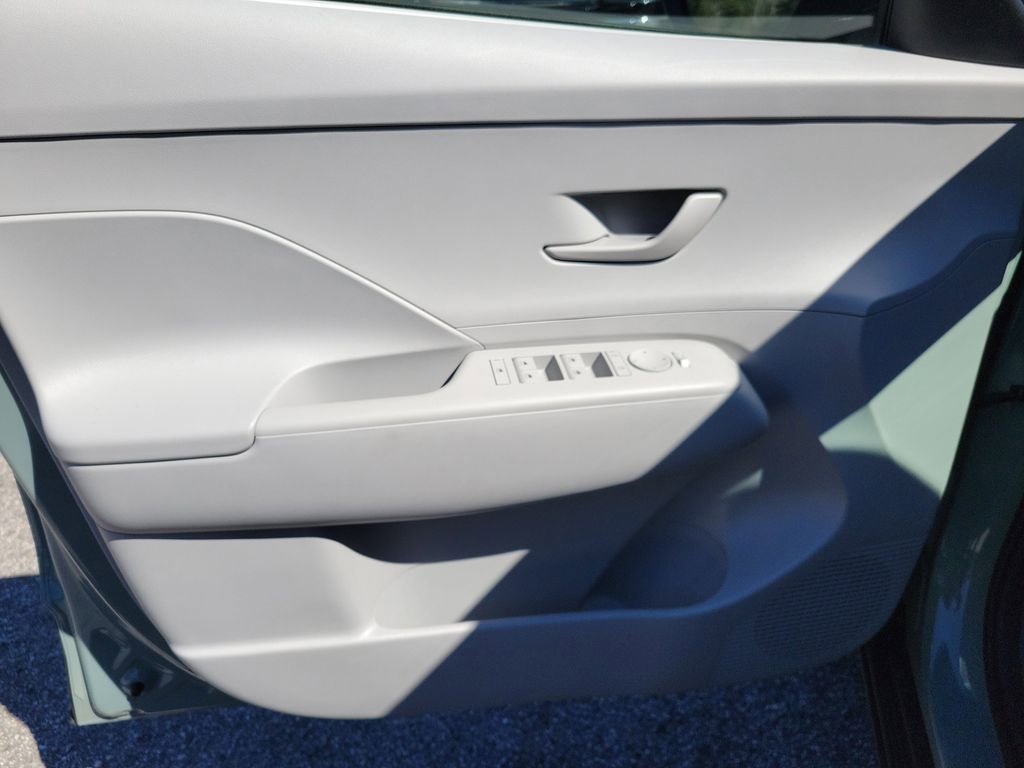 Used 2026 Hyundai Kona SEL Sport image 14