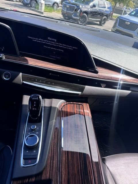Certified 2024 Cadillac Escalade Premium Luxury AWD/4WD image 9