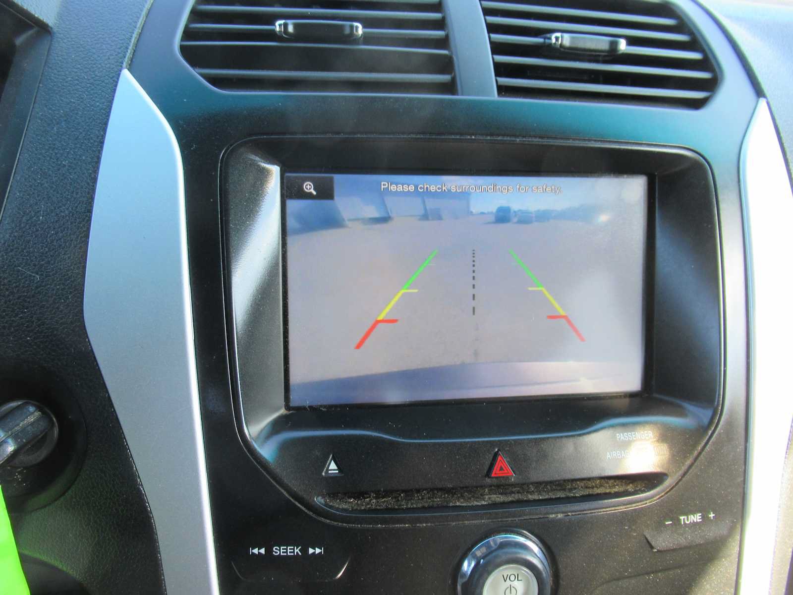 Used 2014 Ford Explorer XLT w/ Equipment Group 202A FWD image 27
