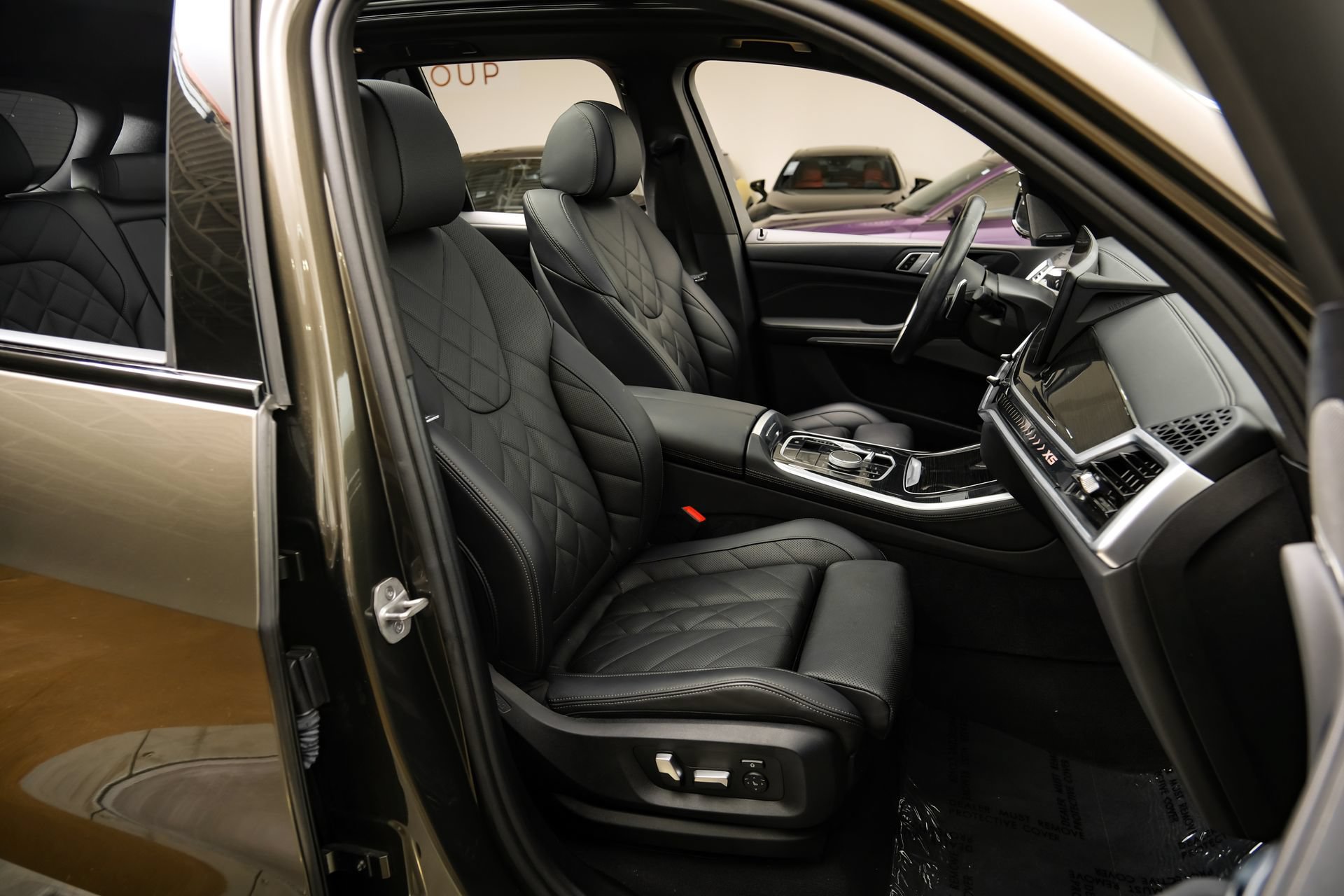 Used 2024 BMW X5 sDrive40i w/ M Sport Package RWD image 44