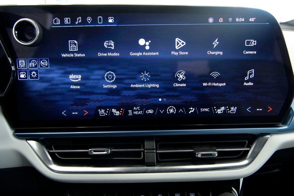 Used 2025 Chevrolet Equinox EV LT w/ Convenience Package II image 19