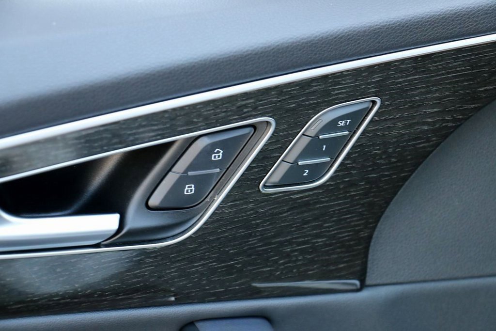Used 2025 Audi Q7 3.0T Premium Plus image 17