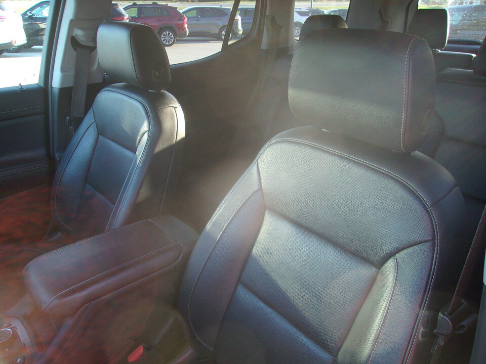 Used 2020 GMC Acadia SLT AWD/4WD image 9