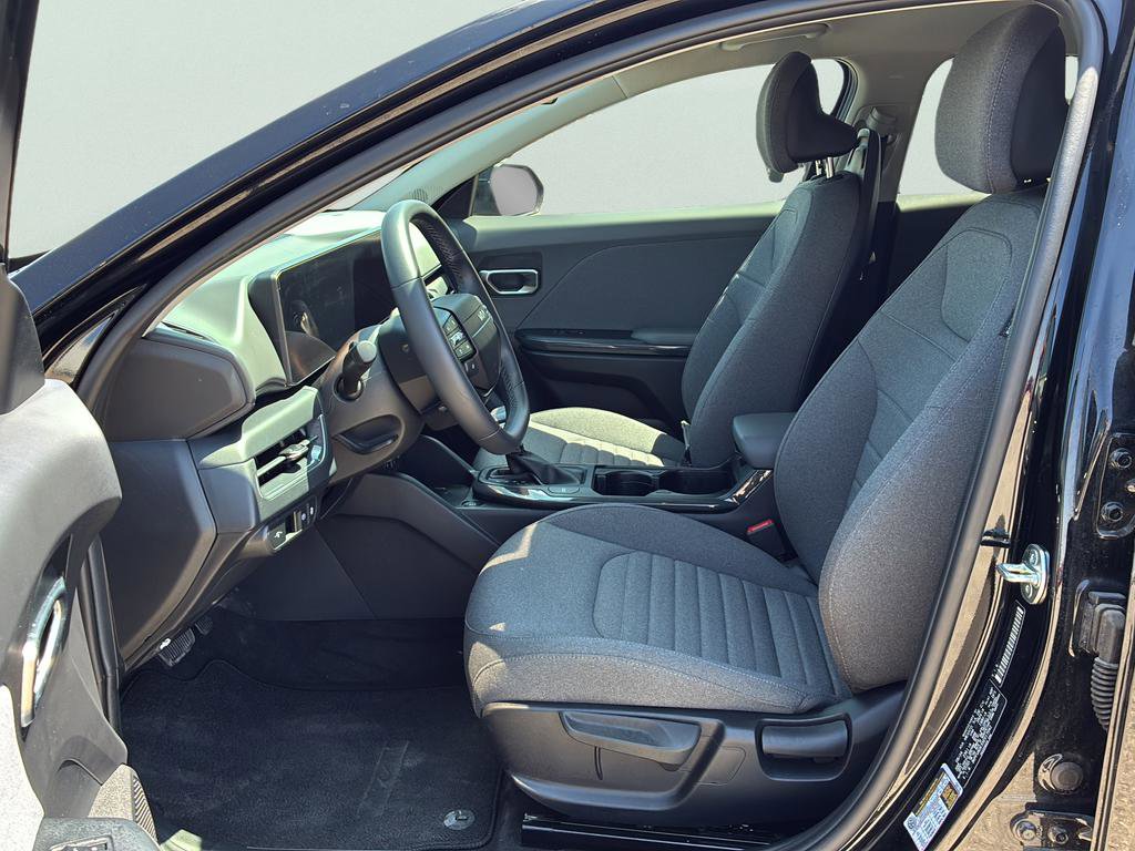 Certified 2025 Kia K4 EX FWD image 22