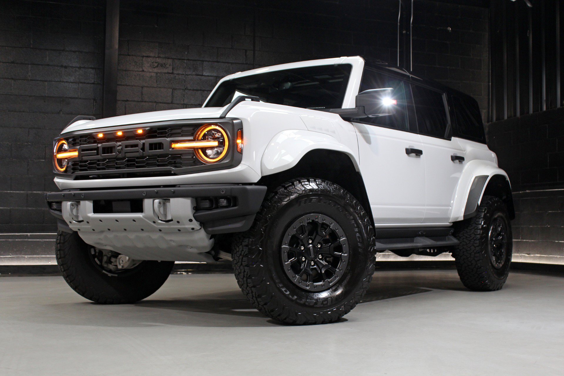 Used 2024 Ford Bronco Raptor w/ Interior Carbon Fiber Pack 6 AWD/4WD image 77