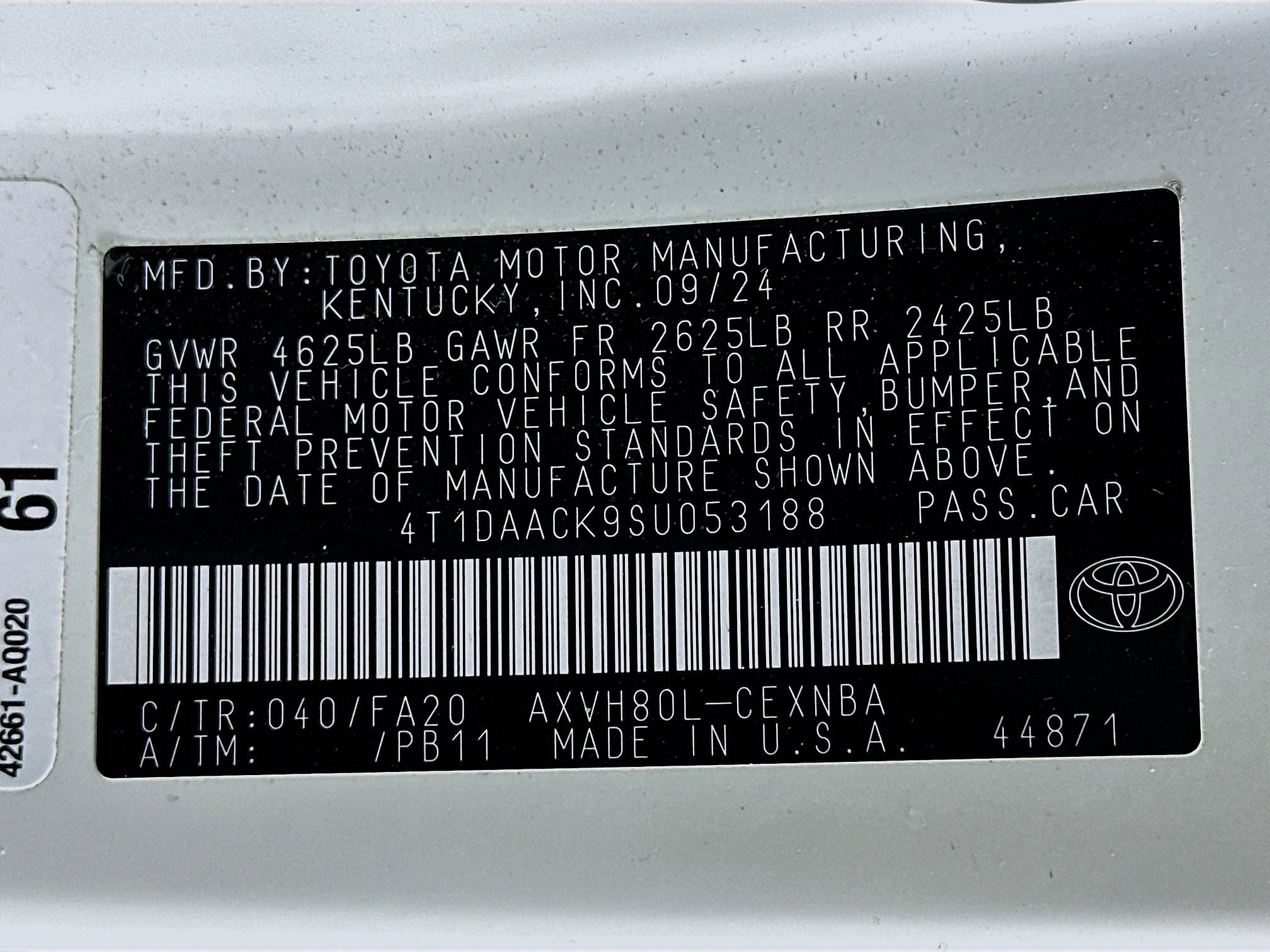 Used 2025 Toyota Camry LE image 12