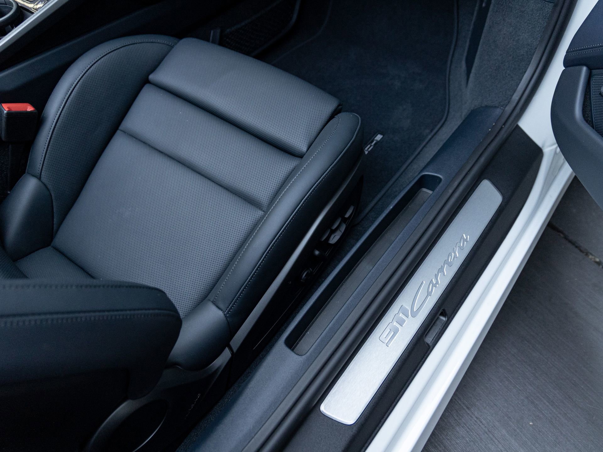 Certified 2026 Porsche 911 Carrera image 38