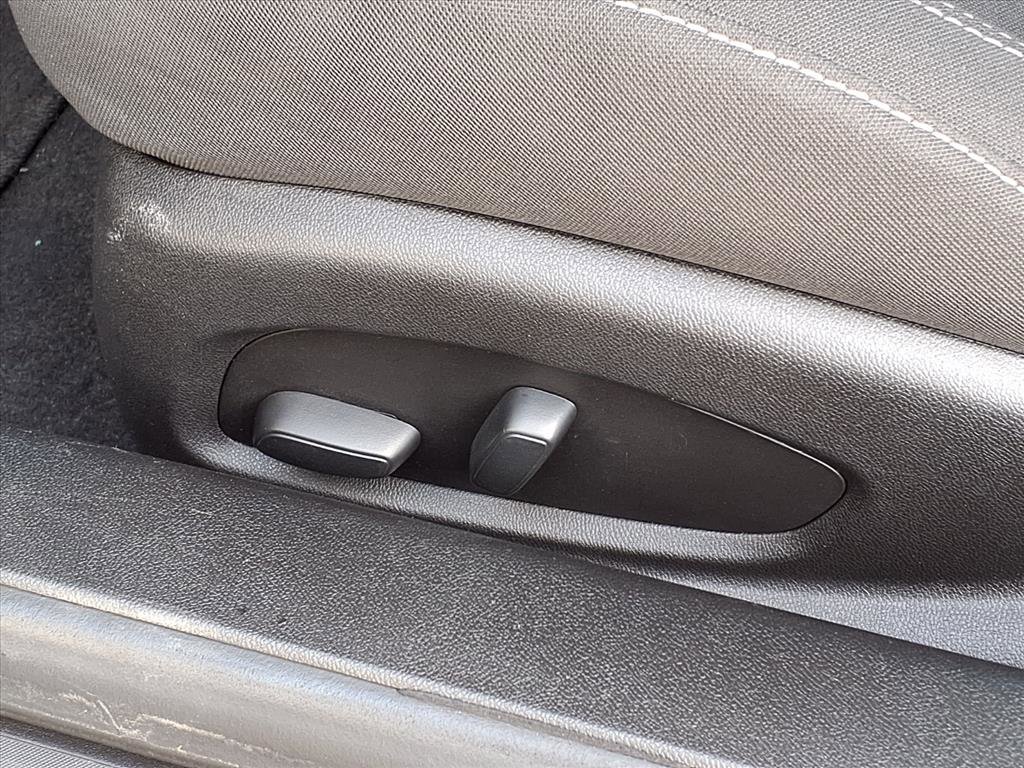 Used 2019 Chevrolet Camaro LS image 12