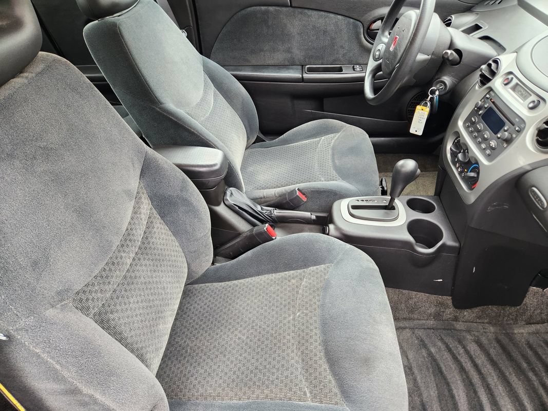 Used 2004 Saturn ION Level 3 w/ Travel Pkg FWD image 17