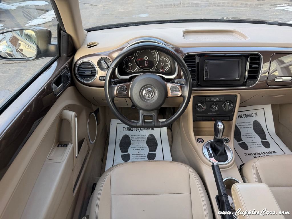 Used 2014 Volkswagen Beetle 1.8T image 16
