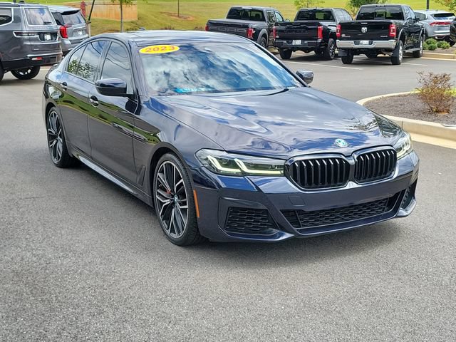 Used 2023 BMW 540i w/ M Sport Package RWD image 3