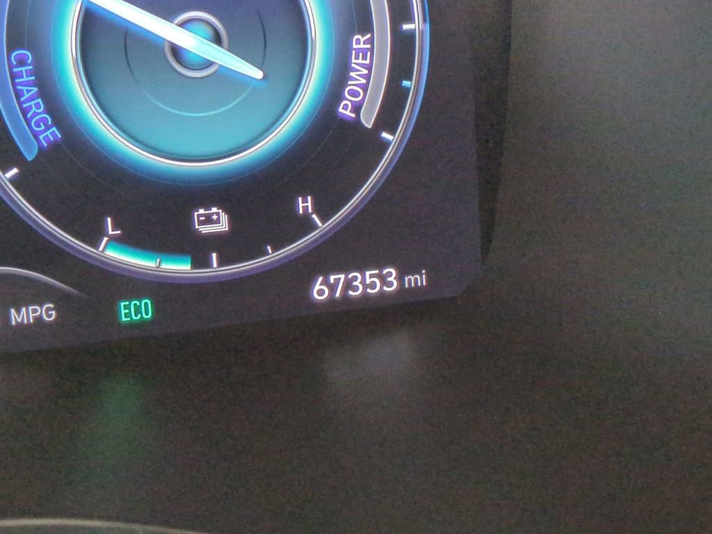 Certified 2021 Hyundai Santa Fe SEL Premium w/ Cargo Package image 37