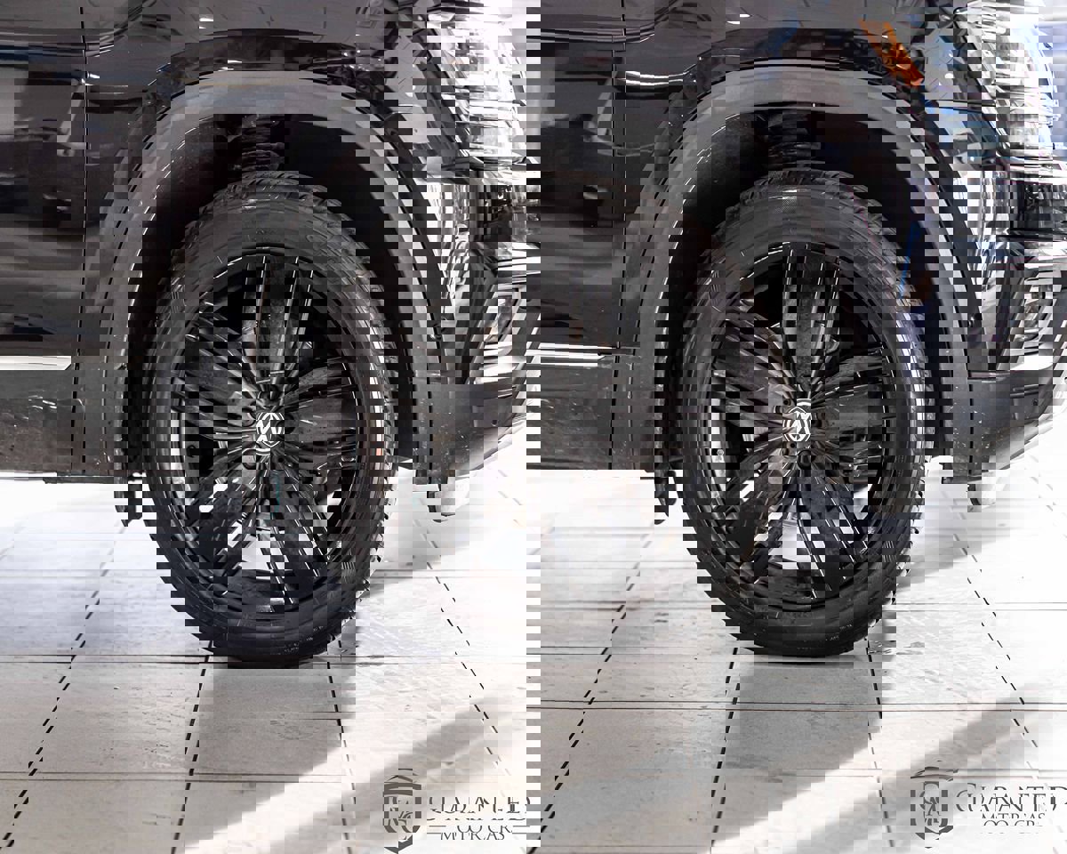 Used 2018 Volkswagen Atlas SEL Premium image 12