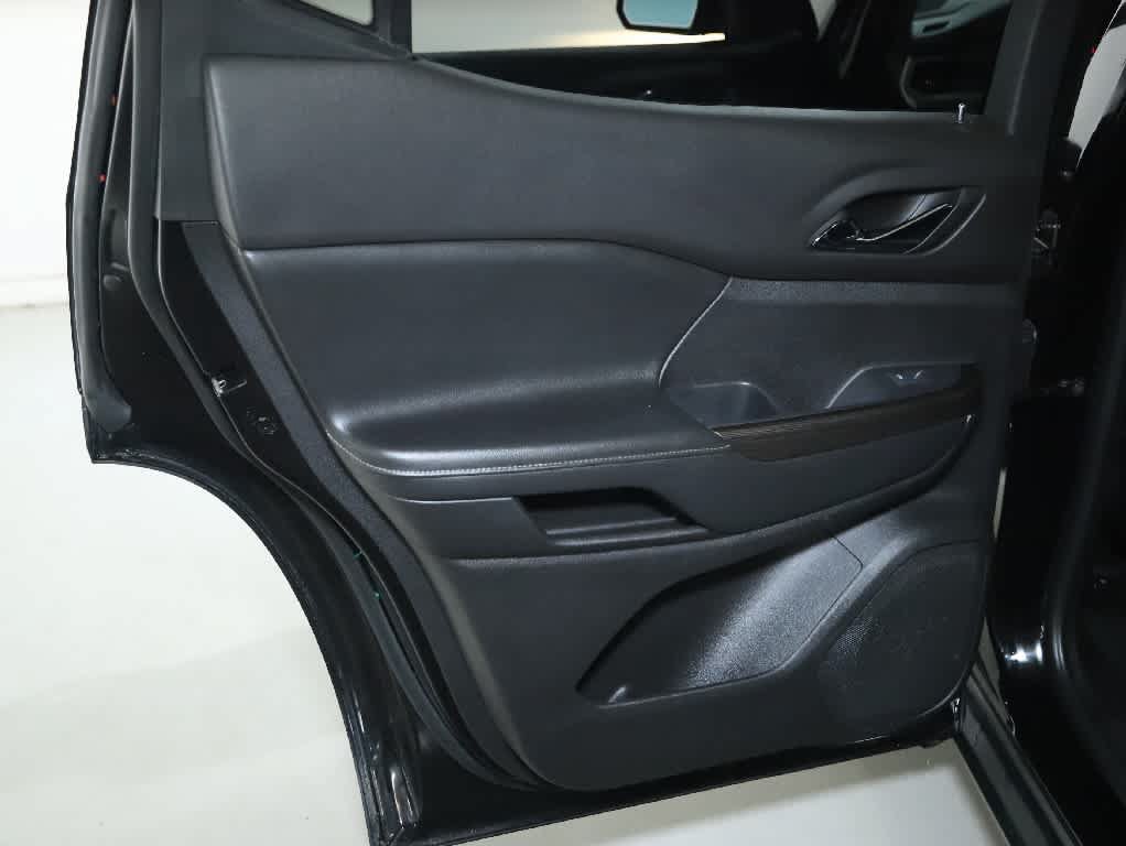Used 2019 GMC Acadia SLT AWD/4WD image 13