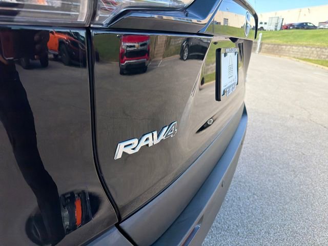 Used 2022 Toyota RAV4 XLE w/ Convenience Package image 43