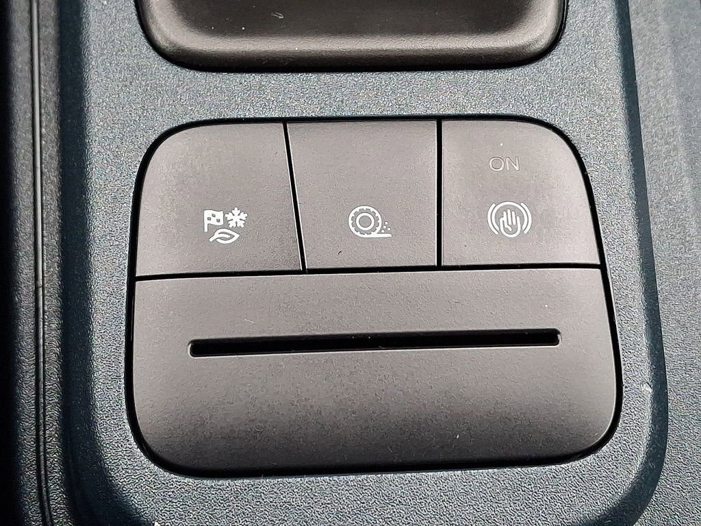 Certified 2022 Ford Maverick Lariat image 25