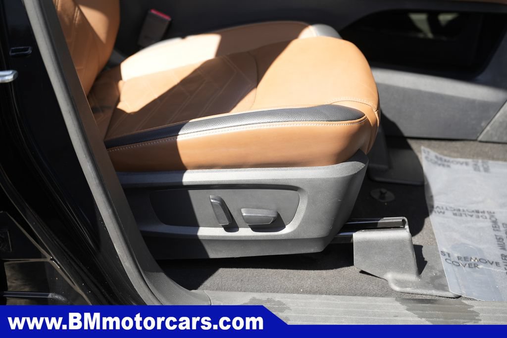 Used 2022 Nissan Pathfinder Platinum w/ Cargo Package AWD/4WD image 33