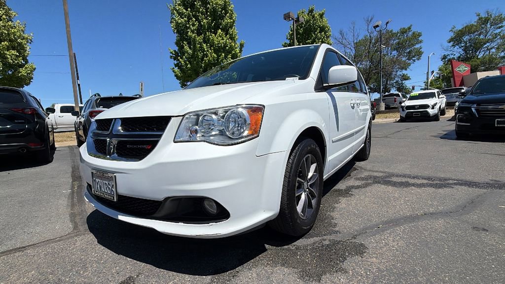 Used 2017 Dodge Grand Caravan SXT FWD image 9