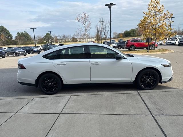 New 2025 Honda Accord SE image 5