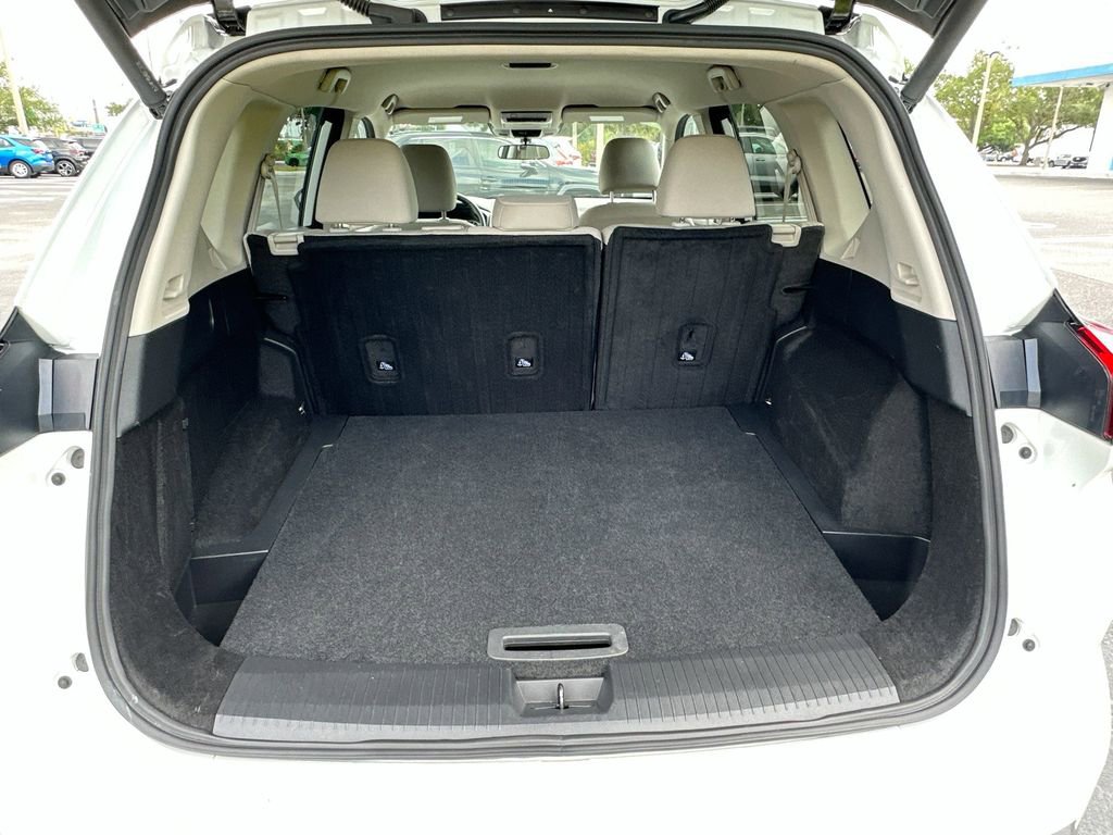 Used 2025 Nissan Rogue SV AWD/4WD image 23
