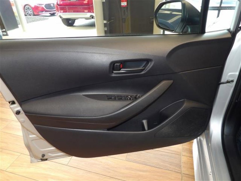 Used 2022 Toyota Corolla LE image 23