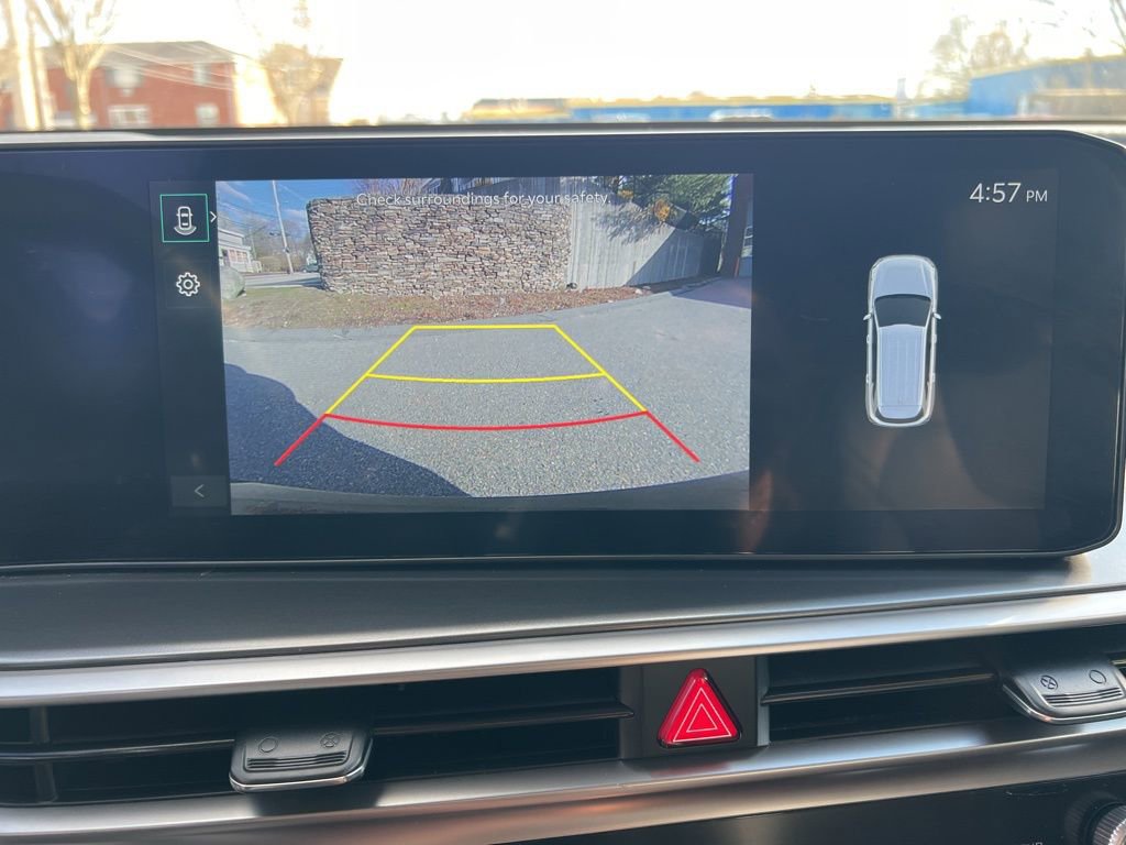 Used 2024 Kia Sorento S image 21