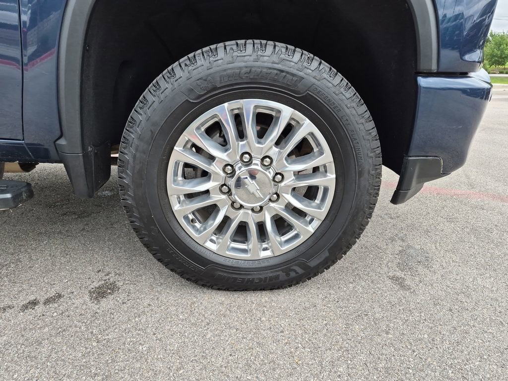 Used 2020 Chevrolet Silverado 2500 High Country w/ Z71 Off-Road Package AWD/4WD image 14