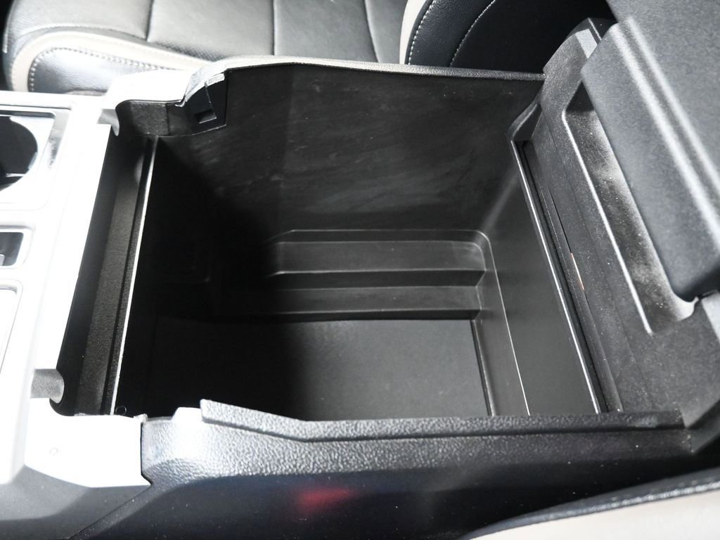 Used 2018 Ford F150 Raptor w/ Equipment Group 802A Luxury image 31