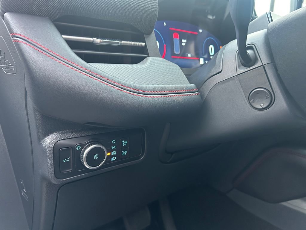 Used 2025 Ford Explorer ST-Line w/ ST-Line Street Pack AWD/4WD image 21