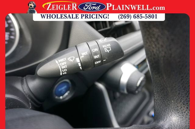 Used 2022 Toyota RAV4 XLE image 27