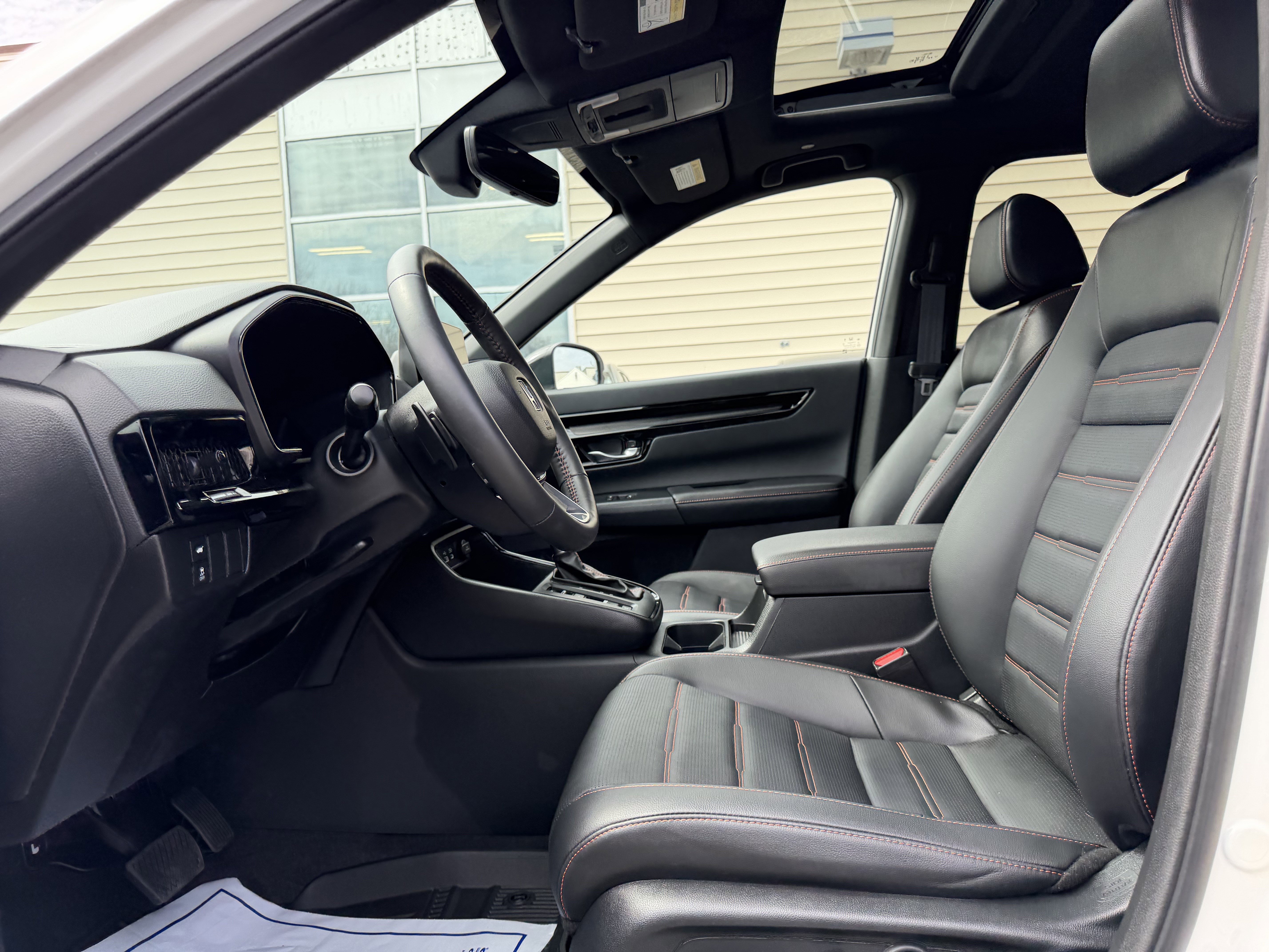 Certified 2025 Honda CR-V Sport Touring image 14
