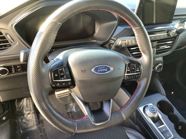 Used 2023 Ford Escape ST-Line image 19