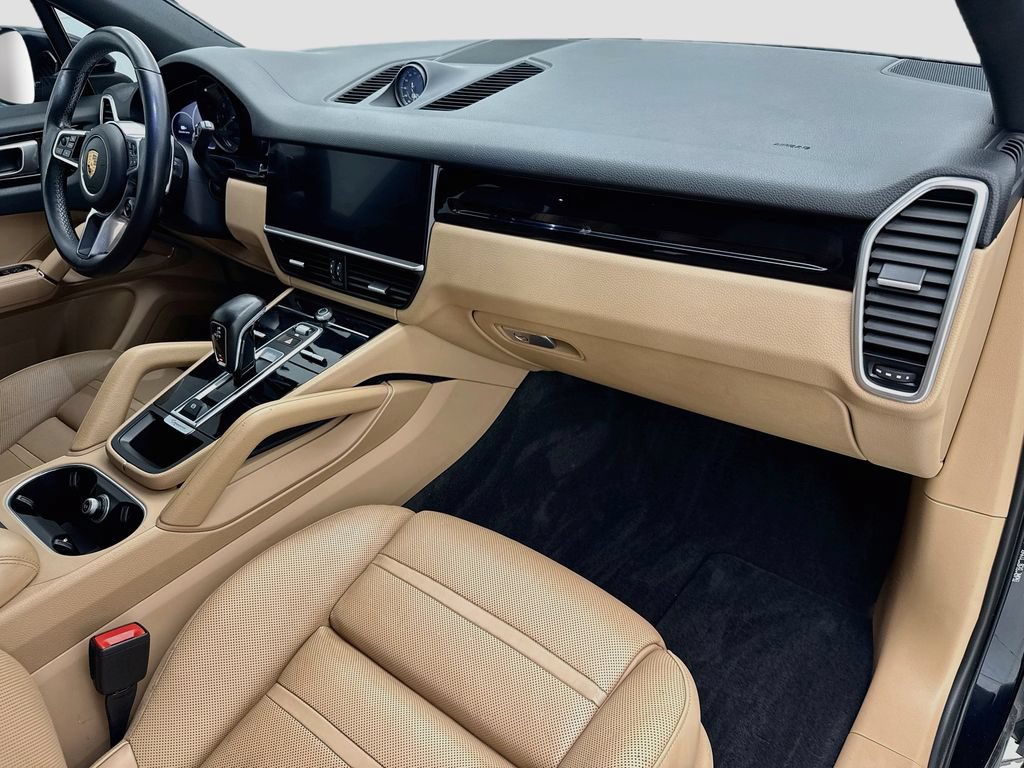 Used 2019 Porsche Cayenne E-Hybrid AWD/4WD image 16