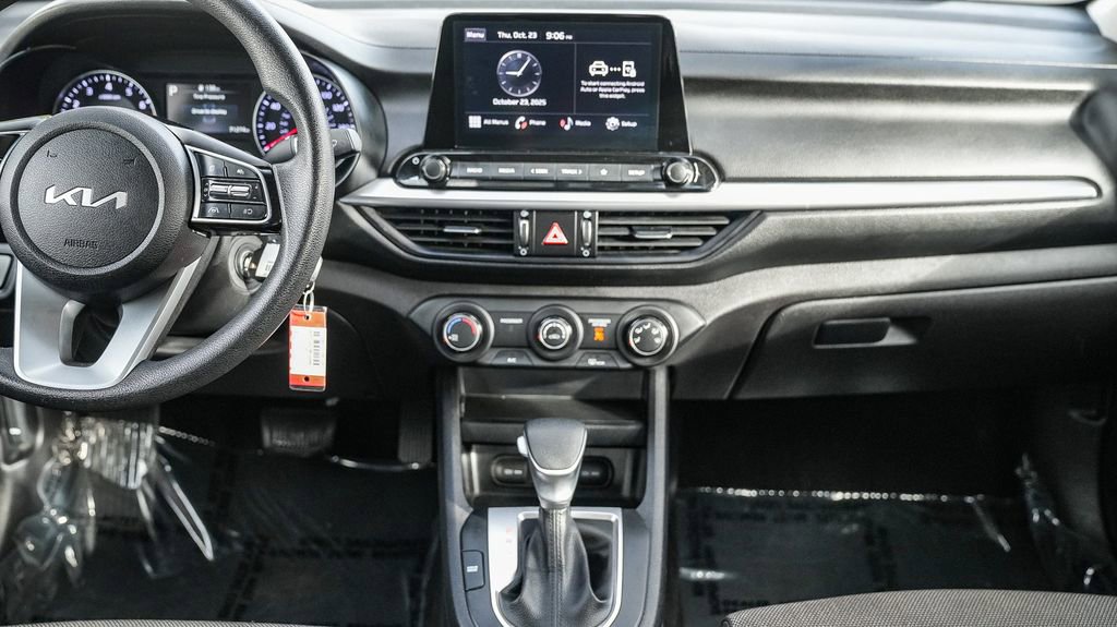 Used 2022 Kia Forte LXS image 14