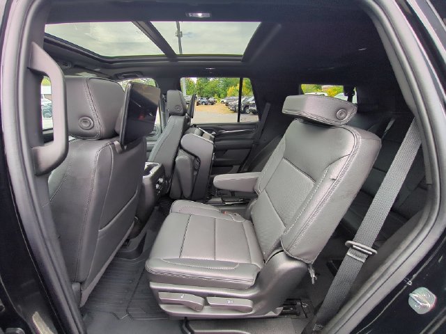 Certified 2024 GMC Yukon Denali w/ Advanced Technology Package AWD/4WD image 31