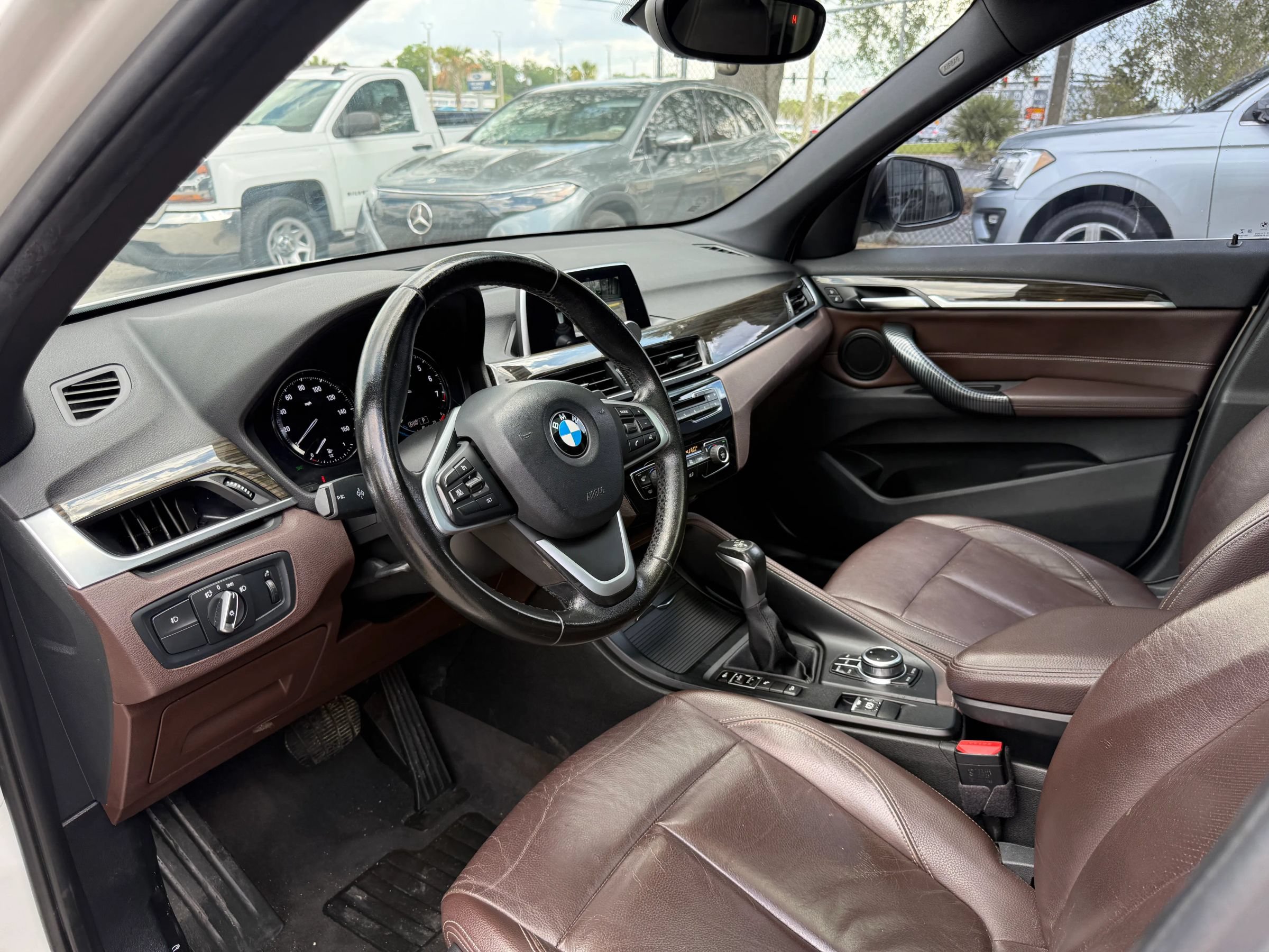 Used 2018 BMW X1 xDrive28i w/ Convenience Package AWD/4WD image 11