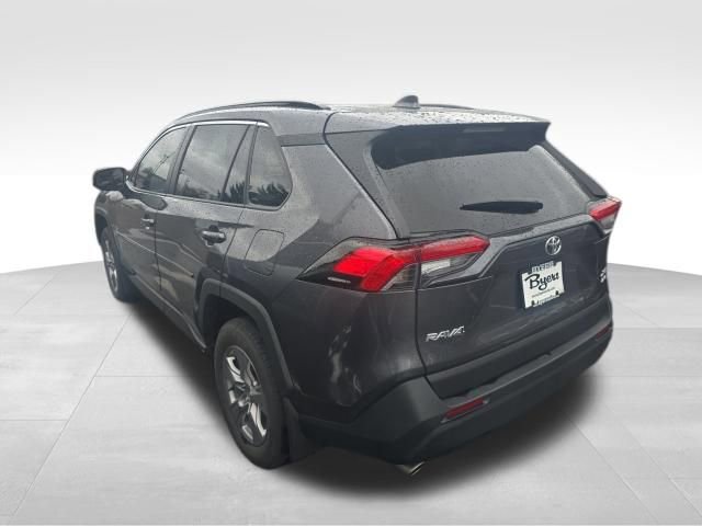 Used 2024 Toyota RAV4 XLE w/ Convenience Package image 3