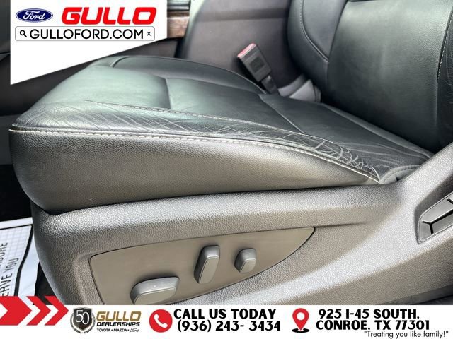 Used 2015 Chevrolet Suburban LT w/ Texas Edition RWD image 22