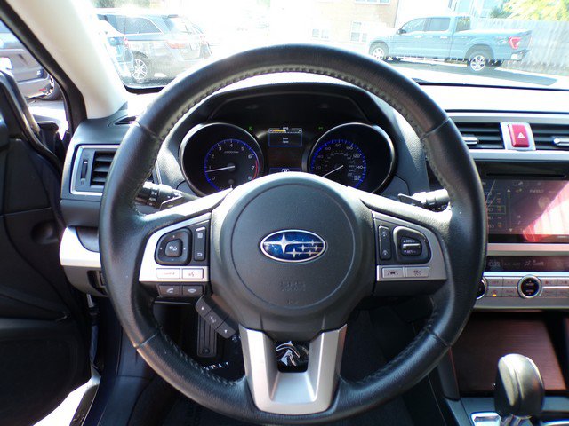 Used 2017 Subaru Outback 3.6R Limited AWD/4WD image 10