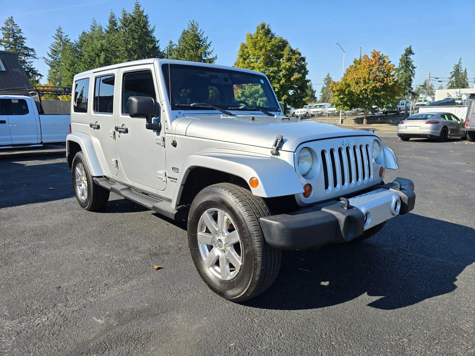 Used 2011 Jeep Wrangler Unlimited 70th Anniversary w/ Dual Top Group image 7