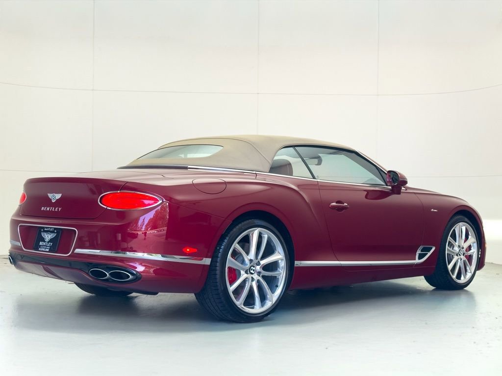 Used 2023 Bentley Continental GT Azure image 3