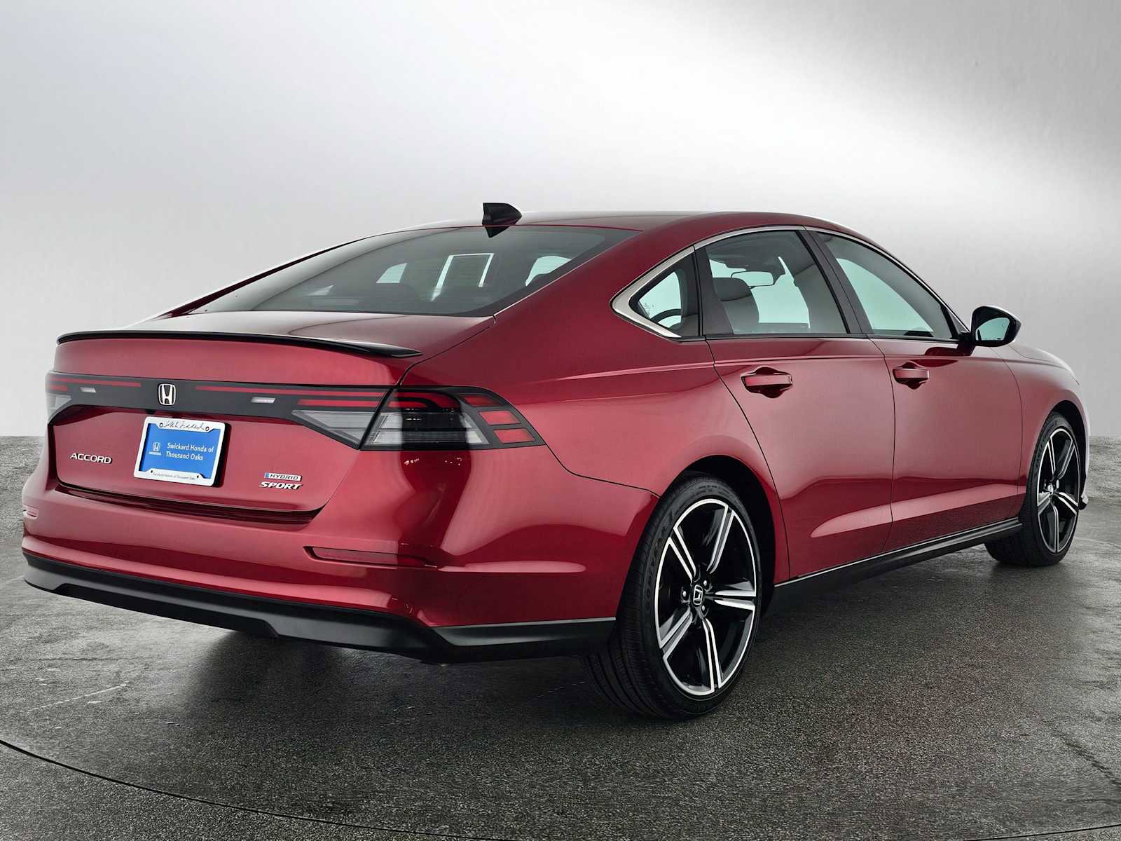 Used 2025 Honda Accord Sport image 3