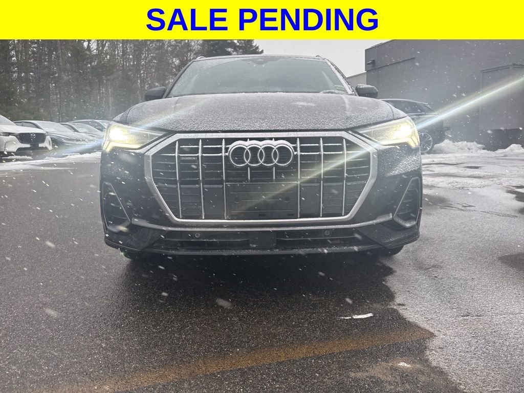 Used 2023 Audi Q3 2.0T Premium w/ Convenience Package image 5