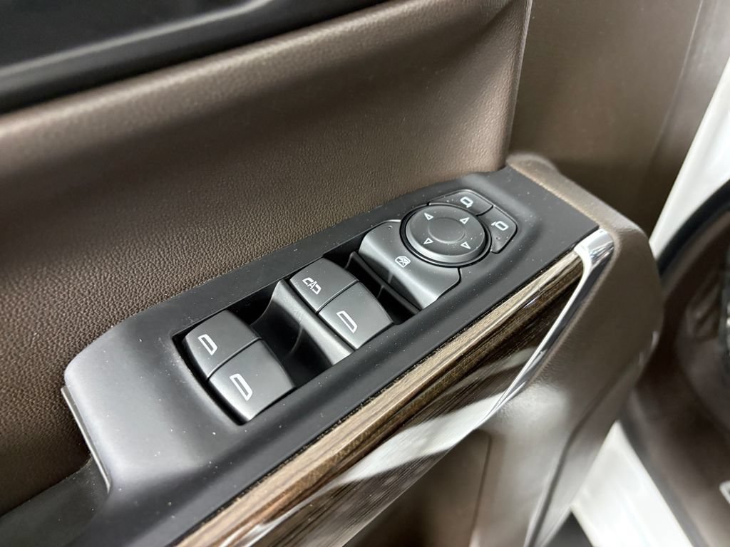 Used 2021 Chevrolet Silverado 1500 LT Trail Boss AWD/4WD image 12