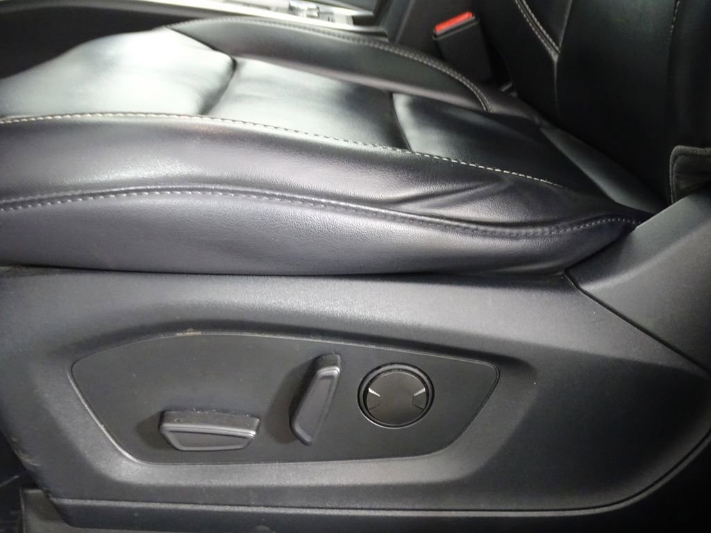 Used 2021 Ford Explorer XLT w/ Equipment Group 202A image 22